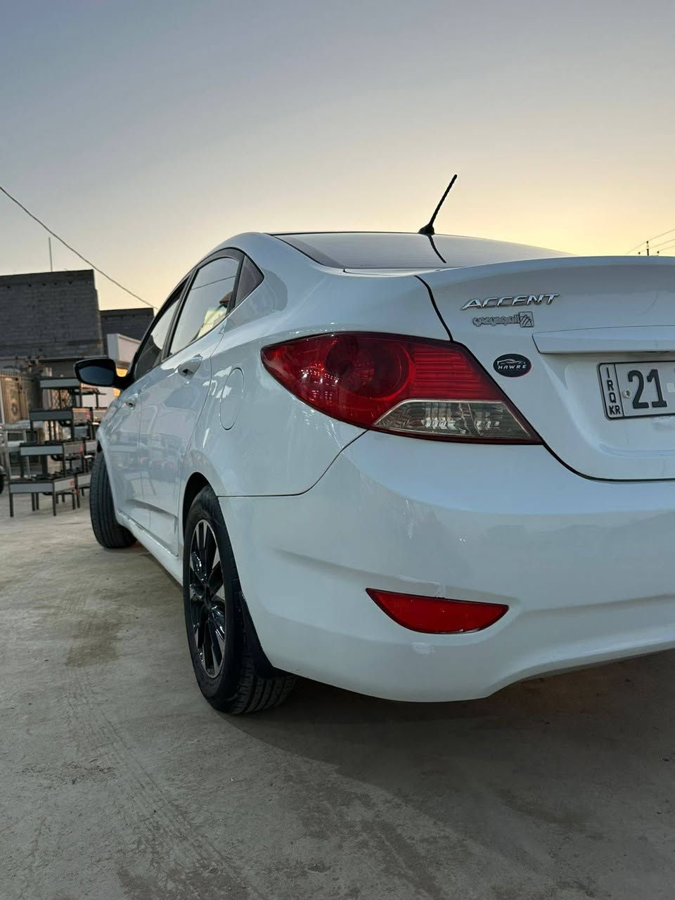 اكسنت 2018.          
فول نضافة 

السيارة ماشية 160الف 

وارد خليجي 

رقم سليمانية تريد وكالة او تحويل ثاني يوم 

السعر 107 بيها مجال بسيط. 

للاتصال ***********
