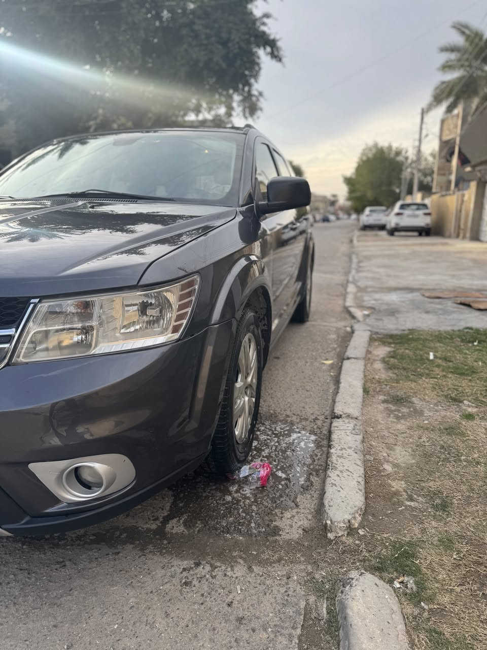 للبيع دوج جورني موديل 2020 🚗
لون رصاصي – استيراد أمريكي – استخدام نظيف وجاهزة للاستعمال.  
سيارة عائلية عملية ومريحة بالطريق والسفر.  

المواصفات:  
- ناقل حركة أوتوماتيك  
- دفع أمامي  
- 7 مقاعد مريحة  
- تكييف أمامي وخلفي  
- سنسرات  
- داخلية مرتبة ومساحة واسعة  

ملاحظة:موجوده صور حادث ومعدله وجاهزه .  

السعر: 167 بيه مجال بسيط للجادين فقط.  

للتواصل مراسلة خاص أو اتصال ***********
