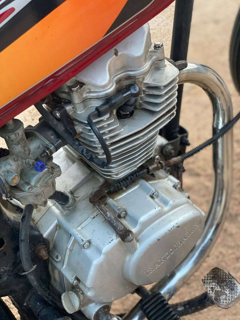 دراجه لبيع السعر المطلوب 300 وبيه مجال قليل المكان كرمه علي ***********
