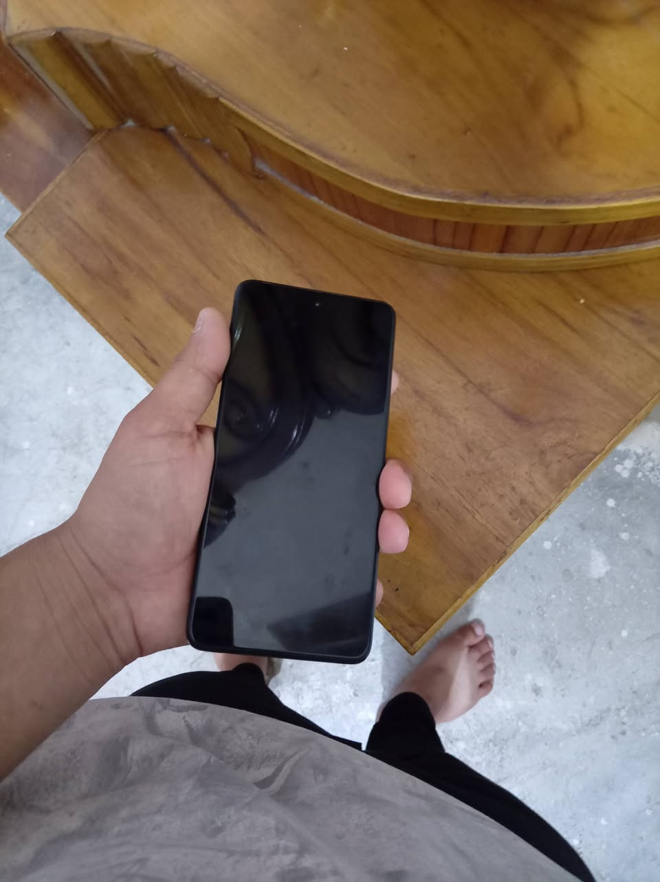سلام عليكم بوكو إكس 3برو جهاز نقصة فقط إيسي شحن جهاز كلشي مابي غير الايسي ذاكرة ٢٥٦ عشوائية ١٢سعر75 وبي مجال حك جية مكاني ديالى بعقوبة شراي يتصل عل رقم ***********
