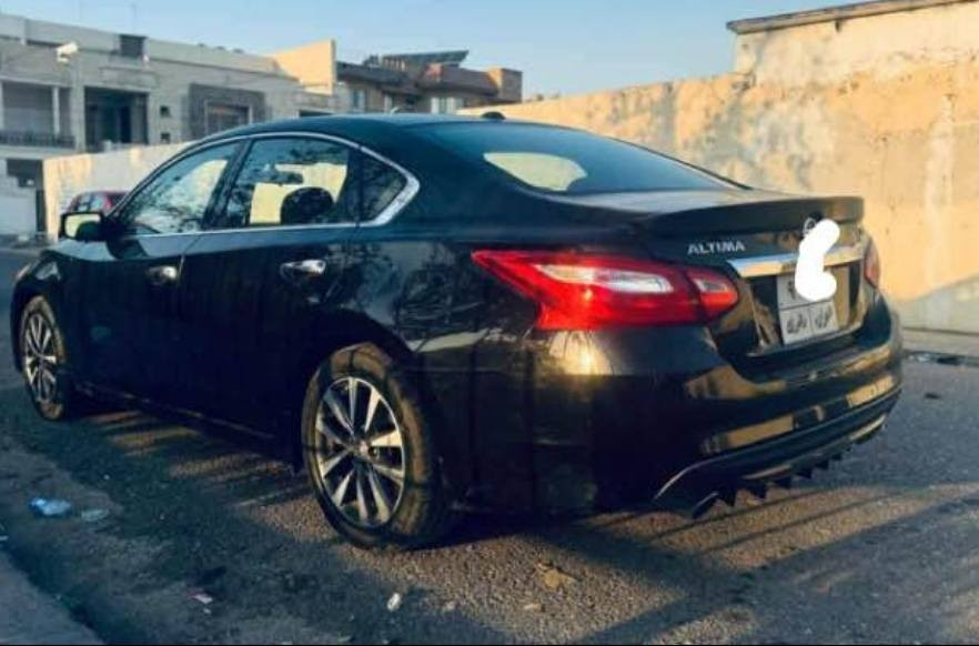 ئالتیما ٢٠١٧ sv 
رەشی قەتران 
چوار پارچەی هەیە بێ ژورێ بێ ئیرباگ پێش و پشت و هەموو قالبی بەشەرت بێ لێدران یەک ئیرباگیشی نەتەقیە نە سوکان نە دەشبول نە شان هیچی نەتەقیە 
سەیارەکە 
1,100,0000 ملیۆنێک و سەد هەزار غرامەی لەسەرە دەدرێتەوە رسمی سۆنەرم دانایە چەند قۆپەک لە شانی پشتەوەی سەکن هەیە لە رسمەکان  دیارە سەیارەکە دەق و هەیکەلی وەکوو خۆی مایتەوە زۆر جوان و قیتە گێر و مەکینە و تەبریت و تحویل  و هەموو شتی بەشەرتە 
رەقەم مۆبایل
٧٥٠٧١٦٠٠٧٠
٧٥٠٤١٦٢٨٨٥
واتس ئاپ و ڤایبەریشی لەسەرە أربيل, العراق
