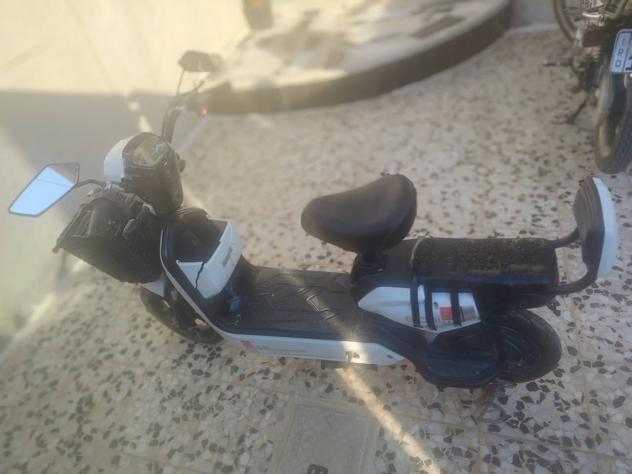 #دراجه شحن للبيع
العقل مال الدراجه عاطل 
للتواصل***********
