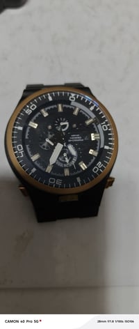 اصلي • ساعة