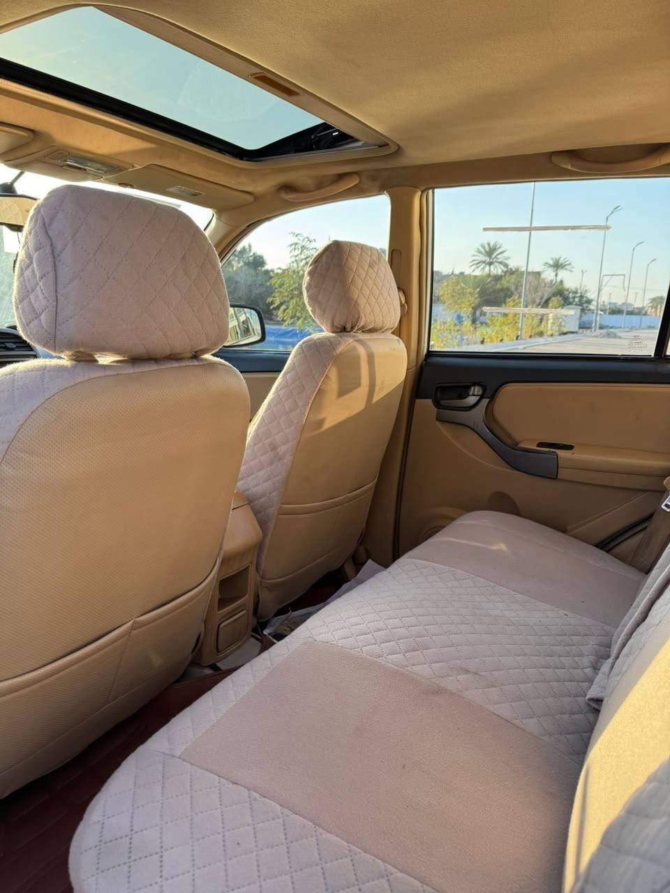 سلام عليكم 
تيكو موديل 2013
لونه ابيض⚪️
كير ومكينه كامري يعني انسى لعطل بعد 
تبريد ثلج 
دوشمه بيدي 
مازدات
سلايت روف
تايرات جدد 
صدر خير من الله 
بدون قطرت صبغ سياره كلش نضيفه و حلوه و مرتبه 
بسمي تحويل ثانيوم 
اني محوره بيدي تحوير مضبوط كل نقص مابيه 
سياره كلش جديده بلحقيقه 
مكاني بغداد حي اور
سعر 55 🔥وبيه مجال للطيبين
محمد السوداني ***********
