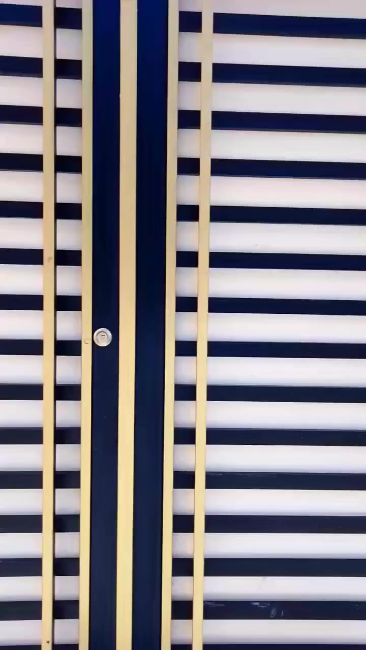 عرض بيبت للبيع المساحه 100متر طابقين خلف اسواق ابو علي السعر خاص اتصال ***********
