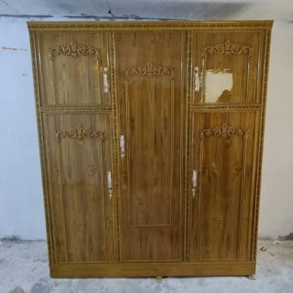 كنتور ثلاث ابواب للبيع جديد للاستفسار 
***********
***********
