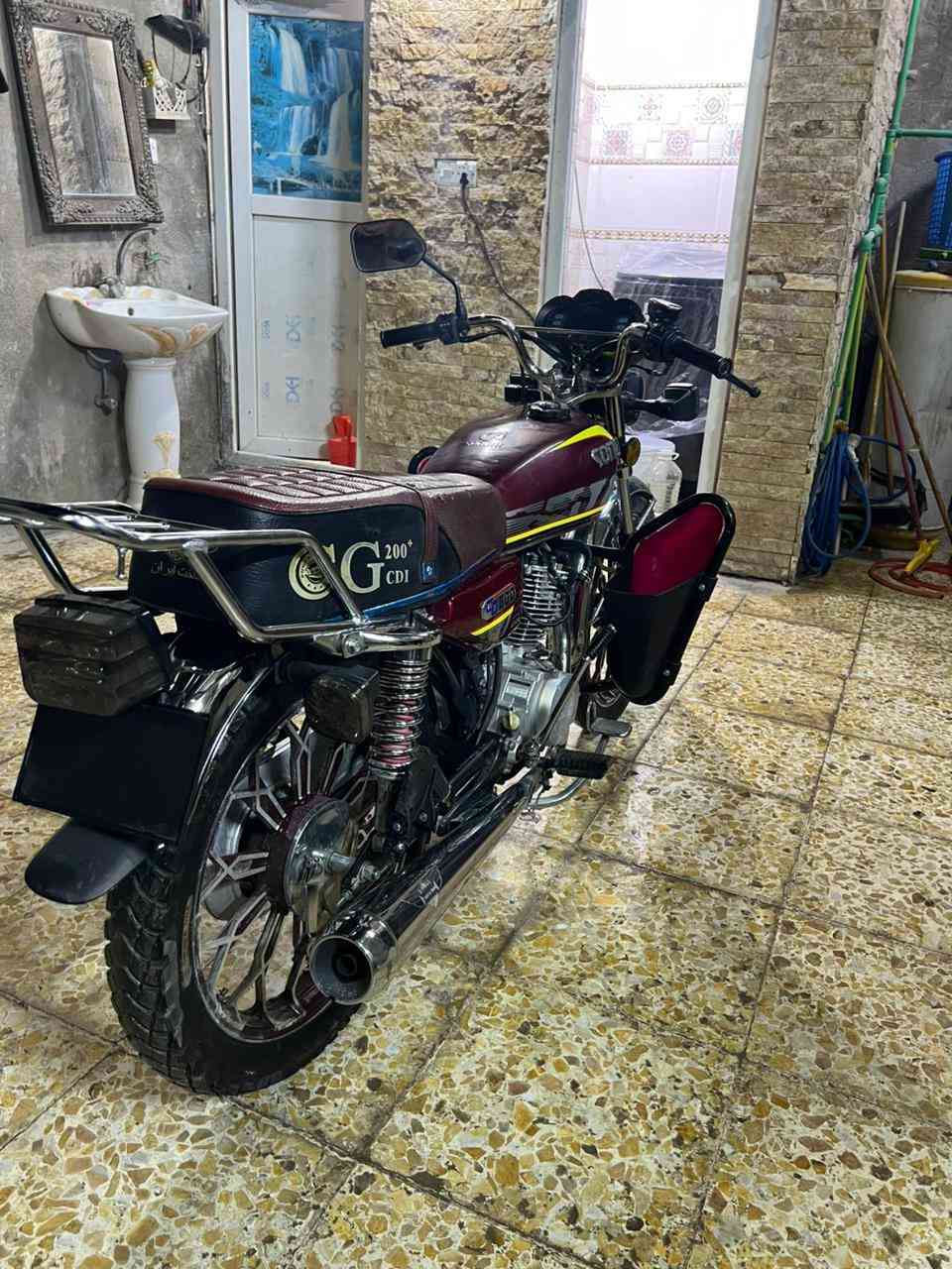 سلام عليكم ايراني خمسه كير موديل 24  مكينه 200 تجي دشبول شاشه الكترونيه بيها مسجل دراجه كفاله عامه السعر 700 مكاني بغداد مدينه الصدر رقمي ***********
