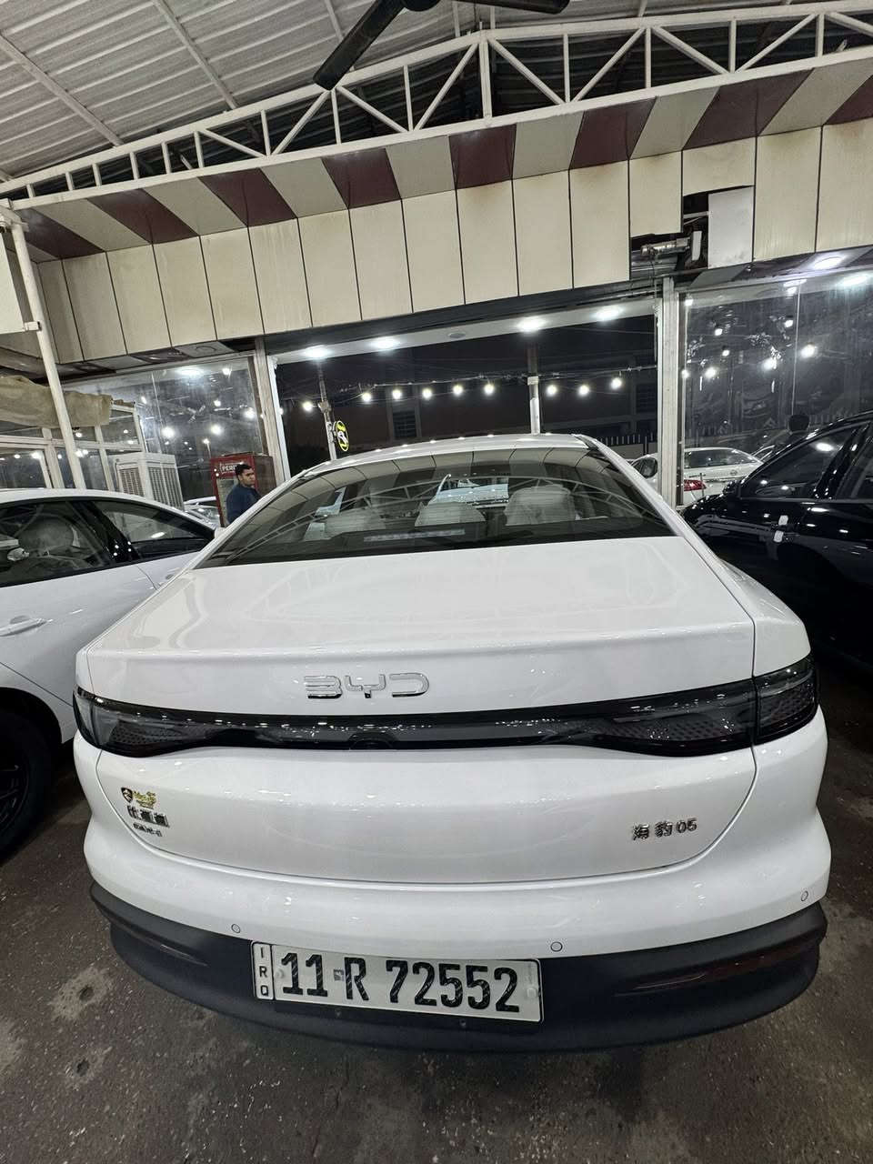 السلام عليكم ترقيم جديد اليوم سيل فايف 

موديل 2025 زيرو السياره 
غراض كامله شاحنه وكارت وكاعيت وفوم 

السعر 18 مليون 700 صافي بدون دلاليه 

وكن بلاص ابيض وداخل ابيض هم غراض كامله 

السعر 18 مليون 600 صافي بدون دلاليه 

الاستفسار ***********؟

العنوان الكريعات معرض جبل عرفه
