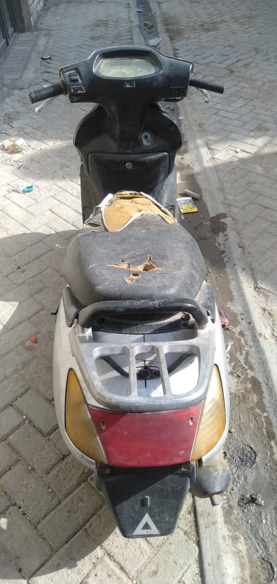 سبيسي ياباني جانت تشتغل بس يحتاجلها باتري و الهندر ما يشتغل سعر خاص واتساب ***********
