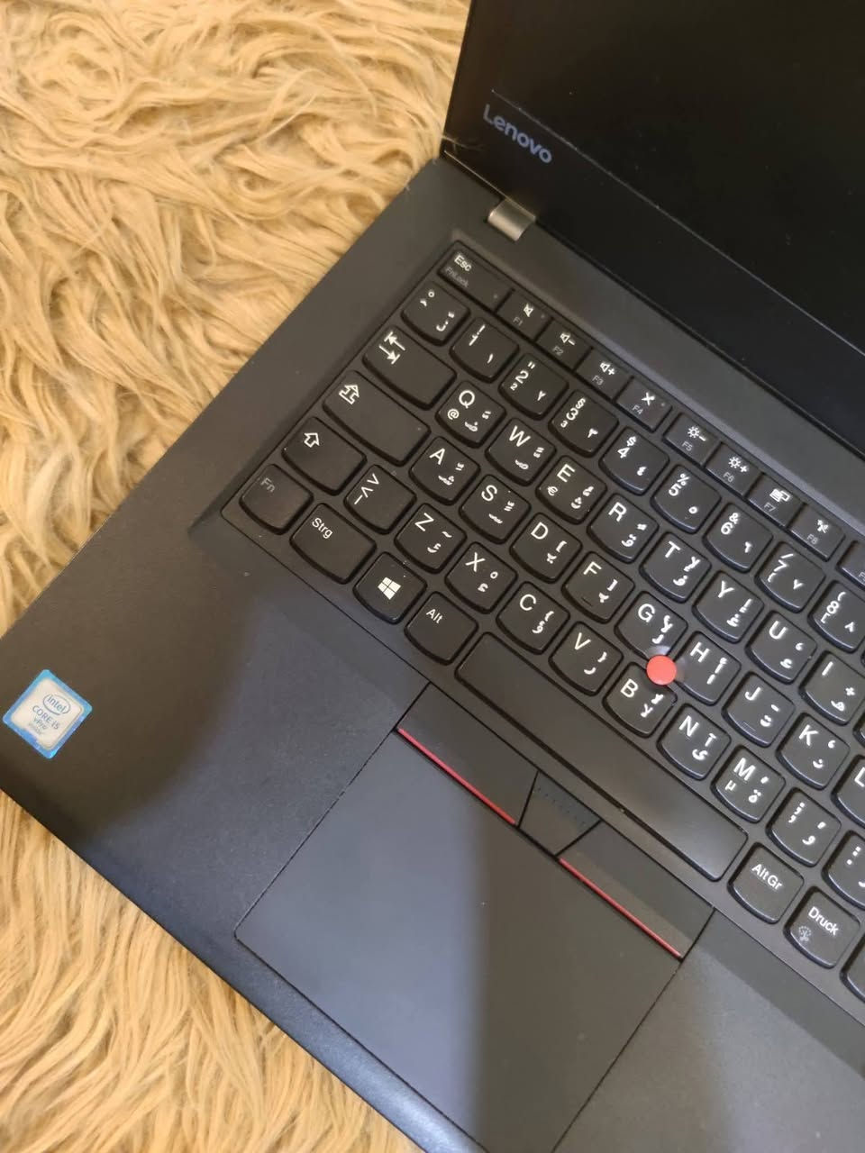 لابتوب من شركة Lenovo
المعالج كوراي5 

الجيل السادس 

الرام 8كيكا 

الهارد 256 SSD 

حجم الشاشه 14 انج بدقة full HD 

الويندوز 10 برو 64بت 

كيبورد عربي انكليزي ليزري

السعر 225 الف بي مجال 
استعمال اسبوع نظيفة جدا
بغداد حي العامل شارع 30
الاتصال ***********
