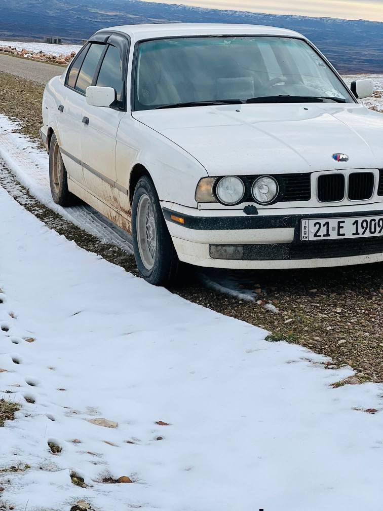 525دیجیتاڵ بیلاد گیرعادی 
مۆدیل 1990
چوارجام کارەبای ABS
تەبریت ساردوگەرم 
شاشە ئایپاد ئاوینە کارەبای 
قوفڵ مەرکەزی 
بیدەعمولیدراو 
3پارچە بۆیاخی هەیە  بیناوگردن
کامل گیانی جایز نمونە لەجوانی 
گۆرینەوەیش دەکەم لەسەردڵ گردن
لەچەمچەماڵم 
ژم*********** شمشمل, السليمانية
