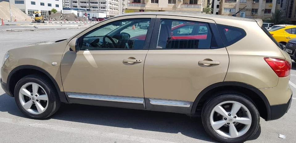 نيسان قشقاي ٢٠٠٨ خليجي فول موصفات عدا الفتحة  بدون ضرر فقط صبغ قليل فوق قبق البانزين السيارة مكفولة من الضربة بيها نقوصات بسيطة تنزل من السعر تبريد تدفئة شغالة وبحالة جيدة 
السعر ٩٥ $ 
***********
