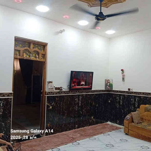 دار للبيع المساحه 200 زراعي بناء حديث صب كونكريت دوانم دور النفط قرب جملونات العنتاكي يحتوي علـّۓ. استقبال +مطبخ +صاله+غرف عدد 2+ صحيات منطقه خدمات تبليط كهرباء. استفسار. اتصال علـّۓ. الرقم *********** السعر 130
