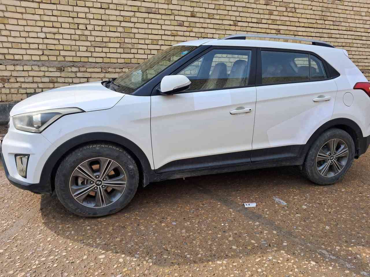 هونداي( كريتا ) خليجي 2017
مكفولة من الضربة والتبديل بيهة مكانات مغلفة فابلون بسبب تكشير صبغ .. 

مكينه 1600 
كير مكينه حدادية مكفولة..
تبريد تدفئة 
سنوية 2028
السعر 120 
 ***********
