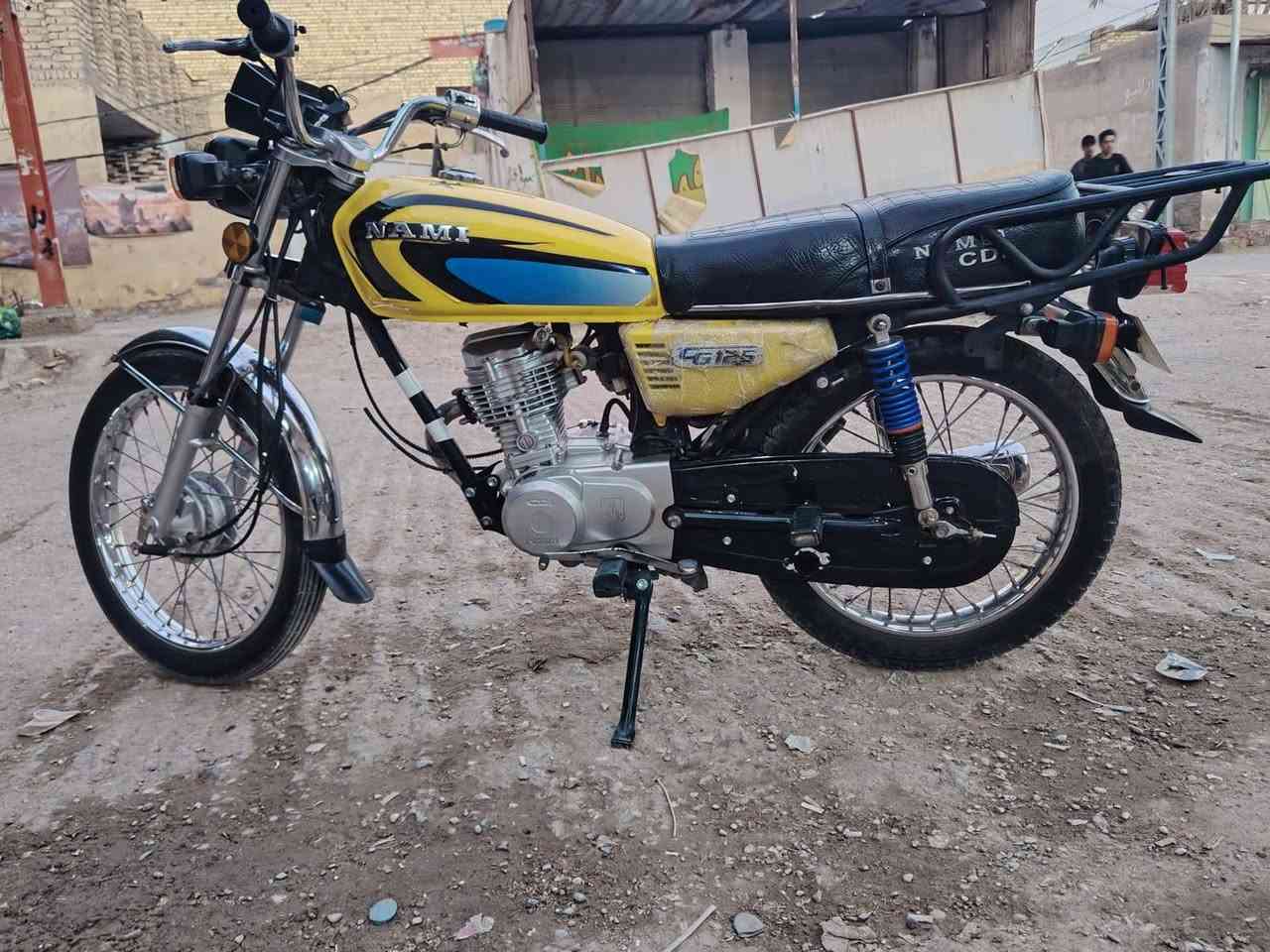 نامه امتياز مديل 25سكنر مكفولة عوزه استان وصط سعره 650وبيه مجال قليل /مكلف بيه تصل عل رقم مكان كوت/***********
