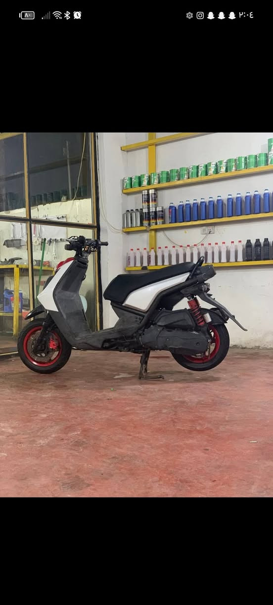 سلام عليكم سكنس جبلي للبيع دراجة خير من الله دراجة بلادية كلها مصالها هول لمن نزلت من الرمبة ربيهة منفيس دراجة مكفولة من البرغي لل برغي مكاني بغداد الحسينية لل استفسار***********
