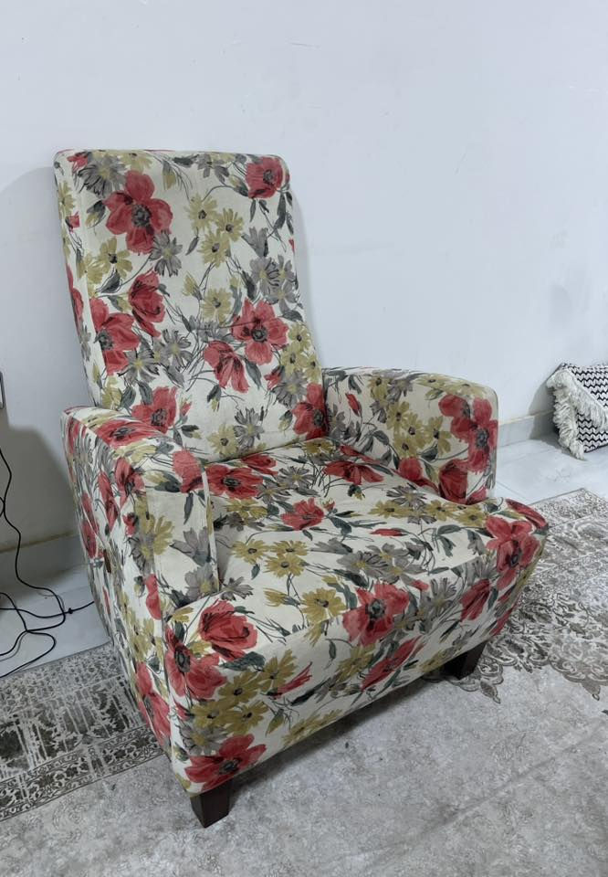 كورنر 7 مقاعد  قوي جدا داخله الهيكل حديد ويتحول سرير ماركه تركي مع الكوشات سعره 200 الف
العنوان كربلاء مجمع الغدير 

‭0773 530 0536‬
