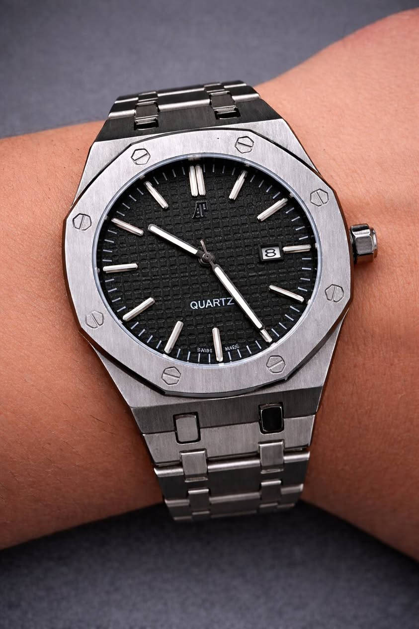 ⌚️ ساعة ستايل Audemars Piguet Royal Oak (كوبي ماستر)
تصميم فخم وجذاب ✨
وقت + تاريخ 📅
لون فضي أنيق يلفت النظر
معدن قوي (ستانلس ستيل) 💪
مينا أسود/اخضر بنقشة مميزة
وزن ثقيل وإحساس فخم باليد
قفل فراشة عملي وآمن 🔒
💰 السعر: 25 ألف (مع التوصيل 🚚)
#ساعات #اكسسوارات #ستايل


**إذا كنت صاحب هذا الإعلان وتريد حذفه لأي سبب، رجاءا أرسل رسالة إلى الدعم الفني**