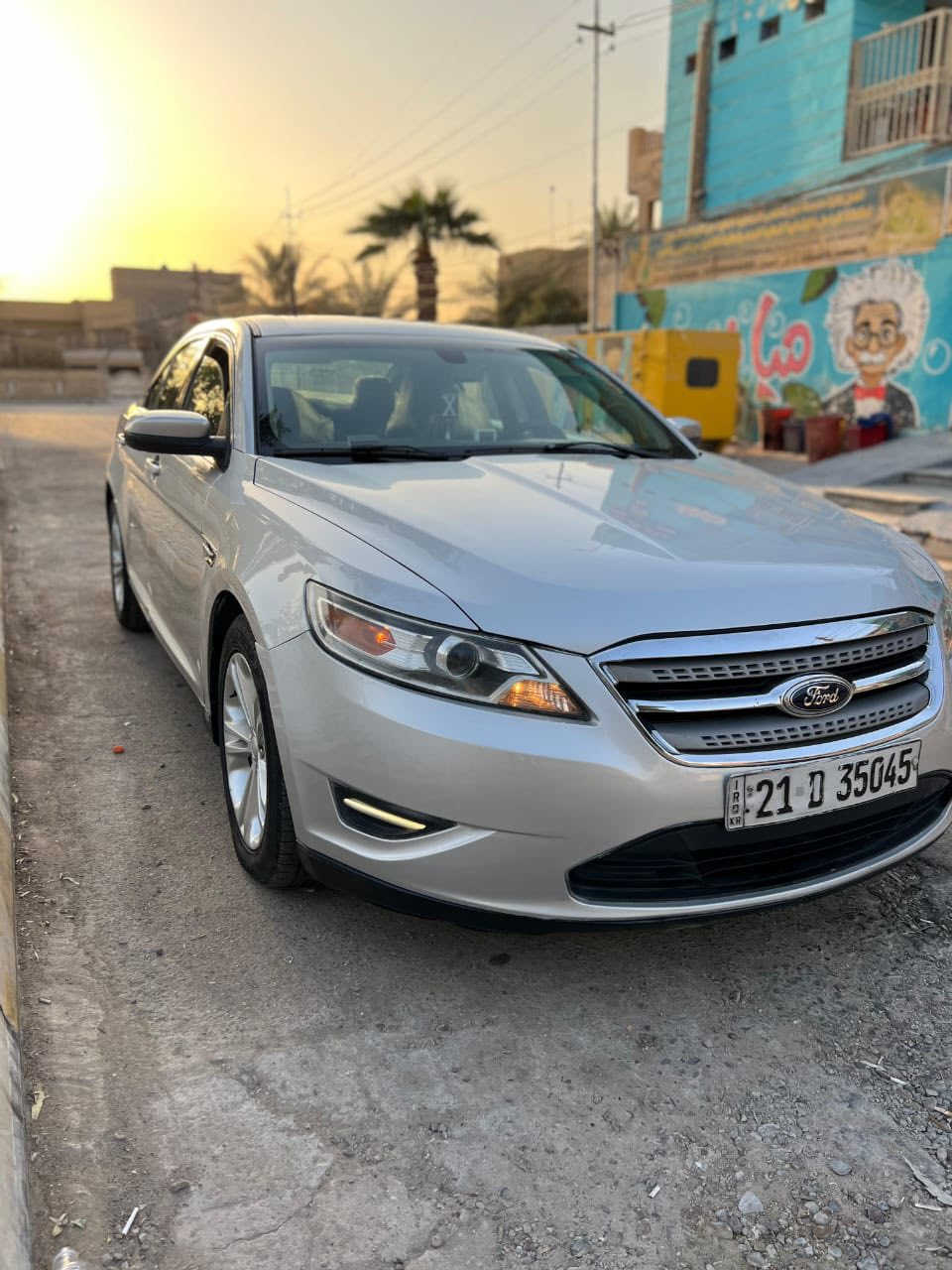 فورد تورس موديل  ( 2011 )
وارد امريكي بدون حادث 
مواصفات ال ESL معروفات ما يحتاج اوضح 
سونارها موجود بصور  
بدون دواخل 
ماشية ( 189 )
كير و محرك مكفول.. صدر جديد ...تبريدها ثلج. تحويل بأي وقت غرامات عليها( 140 ) ألف تنزل من سعر السياره خير من الله ترايها من زاخو للبصره 
سعرها ( 85 )$ وبيها مجال بسيط حك الجيه 
مكانها بغداد 
( *********** ) للأتصال فقط
