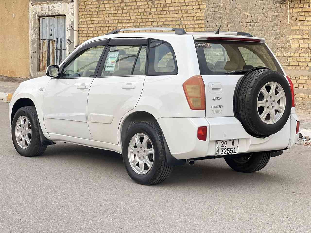 تيكو 2015 رقم واسط بسمي
فتحة جلد كشافات داخل عسلي كير مكينة حدادية تبريد 
مكفولات وتخم تاير جديد كير ميكانيكي مكينة 2000 
جاهزة وبديهة حلو بيهة فقط جاملغ صبغ ومكان دواير
سونار موجود بالصور 

السعر 68 وبيهة مجال مكاني واسط 
***********
***********
