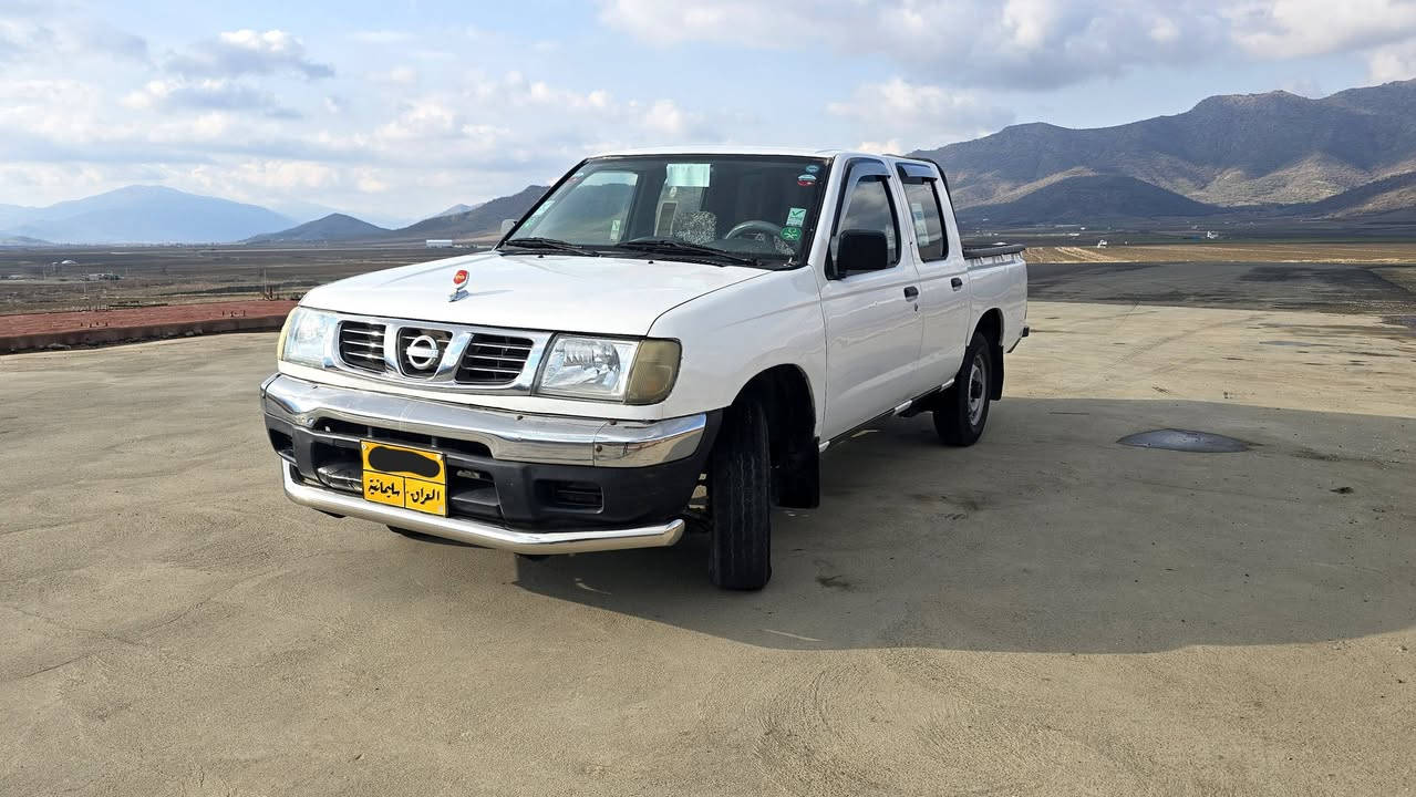 نیسان پیکاب دەبڵ
مۆدێل ٢٠٠٢
شوێن: پێنجوێن

سەیارەکە بە سبوغ عام دەفرۆشین، بەبێ وەرگەڕان و دەعم، لەسەر کاڵبوونەوە بۆیاخ کراوە.
گێڕ و مەکینە و کارەبای بەشەرت، تەبرید سارد و گەرم، سوکان پاوەر، شاشە ئایپاد و کۆنتڕۆڵە. هەموو گیانی بەشەرت تەقە و ڕەقەی تێدانییە و سەیارەکە ٢٥٠ دینار مەسروفی تێدا نییە.

بۆ زانینی نرخ تەلەفون بکە بۆ ژمارەی خاوەنی: ***********
