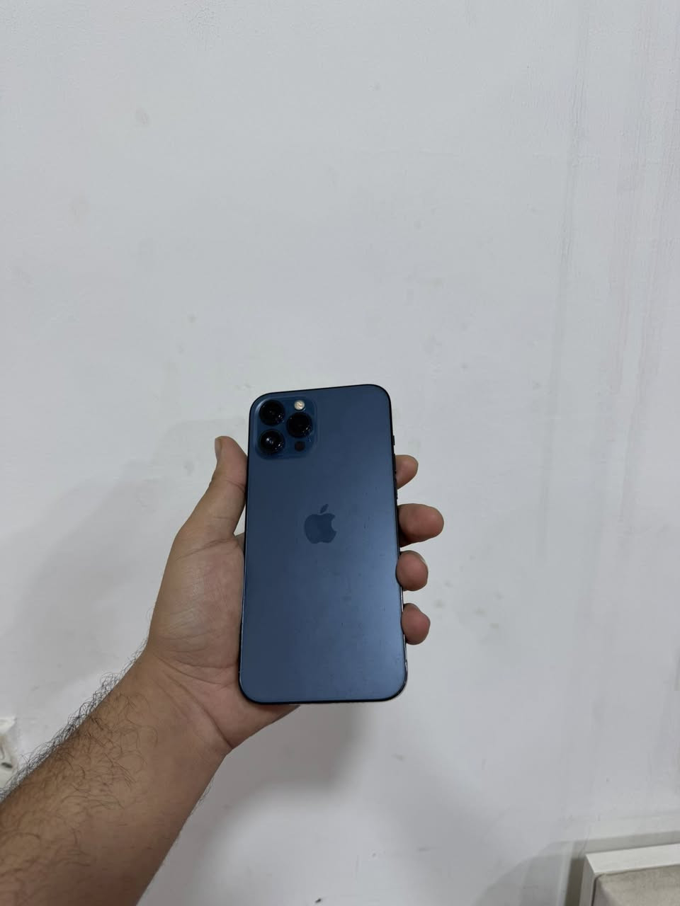 📱 iPhone 12 Pro Max للبيع
الحالة: نظافة 100%
السعة: 256GB
النسخة: شرق أوسط
الجهاز جديد جداً
الجهاز مفحوص ويعمل بكفاءة عالية 
الضمان: يوم كامل
📦 يوجد توصيل داخل بغداد / الكرخ

📍 العنوان: بغداد – البياع
📞 رقم الهاتف / واتساب:***********
اسعر 425
