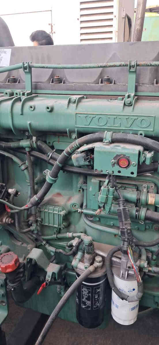 #وجبة جديدة اسعار مناسبة
فالفو D1341 
توليد 400 كيفي  
اوربي سيت بلاد 
شاشة حماية  
ماء راديتر اخضر
عنوان فرع الأول ديالى خانقين 
فرع الثاني أربيل صناعه جنوبيه 
هاتف ***********
***********
***********
