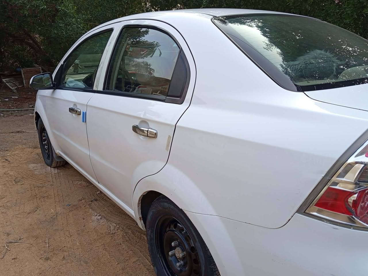 افيو موديل 2010
مابيه ضربه. /
محرك 1400
تبربد شغال 
حداديه 50%
سنويه ل28 بسمي
مكان كوفه
السعر 70.
***********
