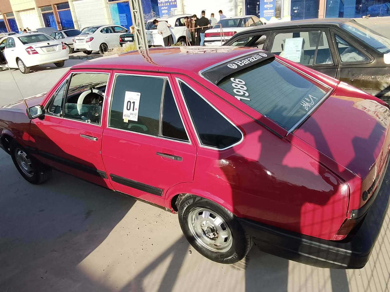سلام عليكم برازيلي موديل ٨٦ مكينه صفر ٨ /٥ كير دفتر بانزين سيارة جاهزه من النقوصات السعر ١٩ اوبيهه مجال بصيط امراوز حسب القناعه رقم الهاتف /***********
