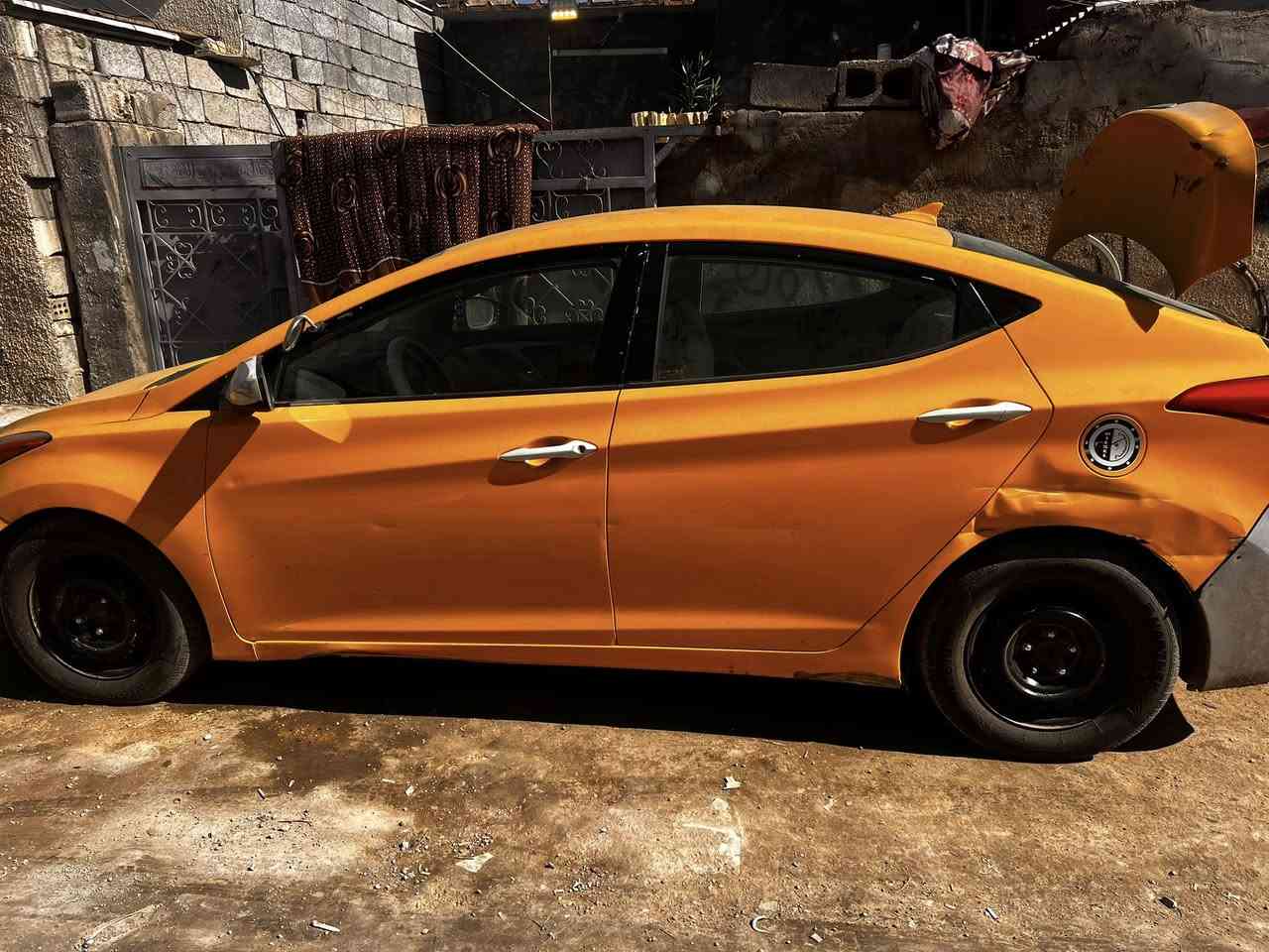 السلام عليكم النترا 2013 وارد أمريكي كير ومكينه خير من الله  السياره بسمي الرقم إنكليزي بيها طخطخه مبينه بل صوره تبريد تخم تاير يعني السياره نضيفه يرادله بس سمكره وصبغ  السعر 85 وبيها مجال 
العنوان بغداد الزعفرانيه 
بس اليشتري خلي يتصل 
*********** 
خط وتساب
