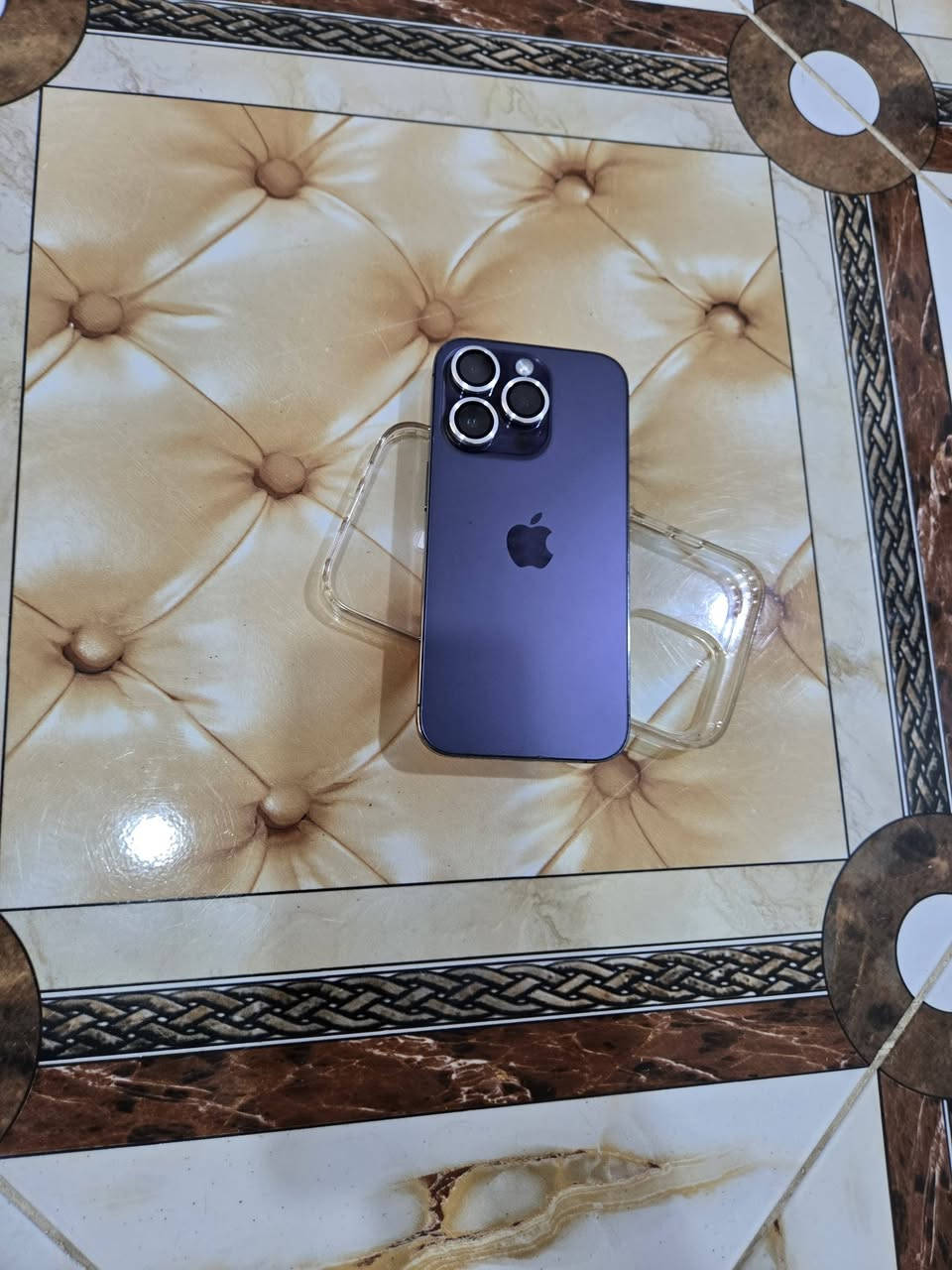 14 برو ذ١٢٨ بطارية 77 شحنه حلوو.
جهاز نضيف شرق اوسط وكلش مرتب وراقي. بدون ملحقات.
نهايته 600 كلش .مكاني بصرة وتوصيل موجود.


**إذا كنت صاحب هذا الإعلان وتريد حذفه لأي سبب، رجاءا أرسل رسالة إلى الدعم الفني**