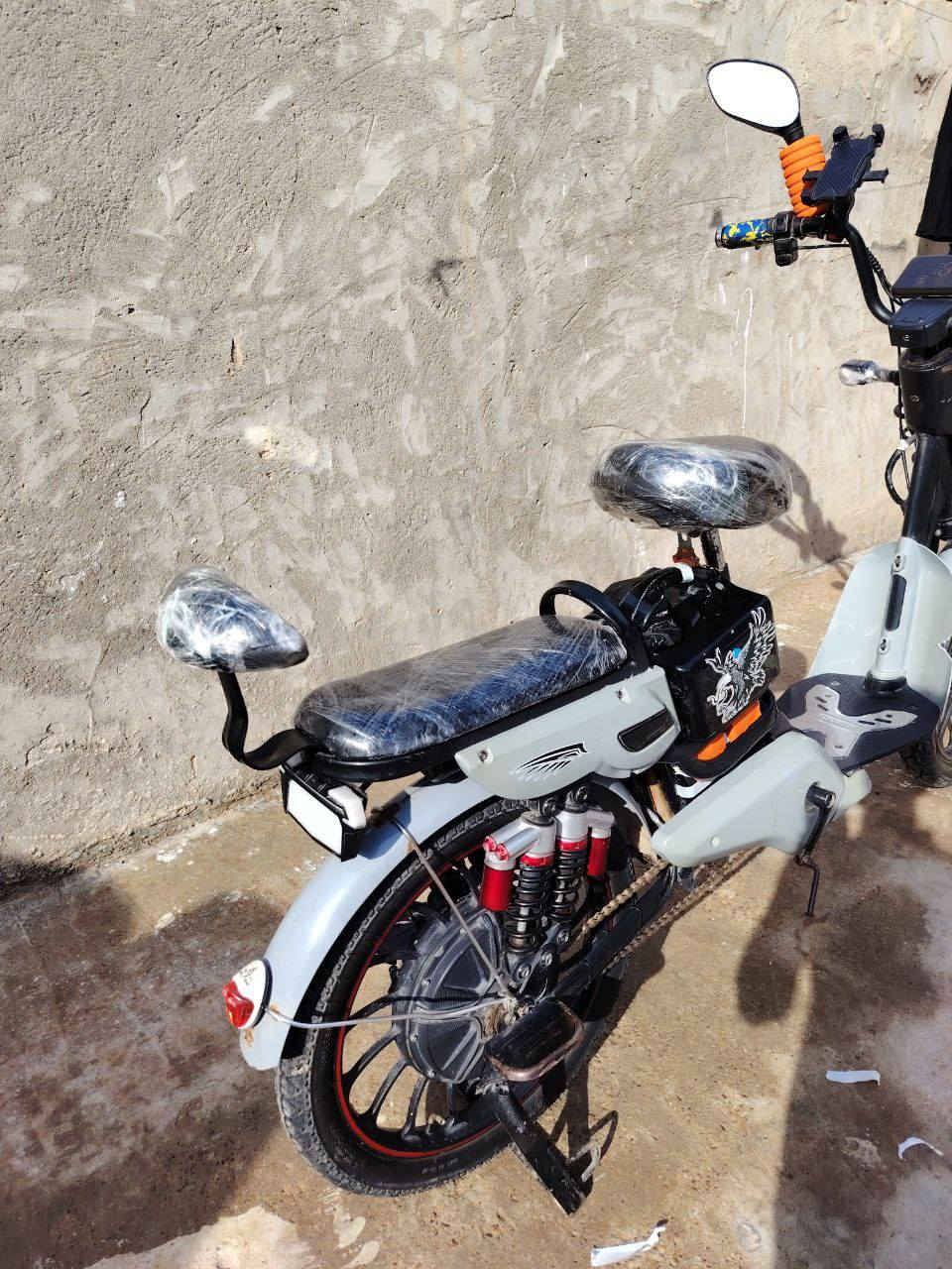 دراجه شحن موديل 2024 جديده مابيه اي نقص +سويج وبصمه تشغيل عن بعد كهرباياته شغالات كلهن السعر 350وبيه مجال قليل ***********
