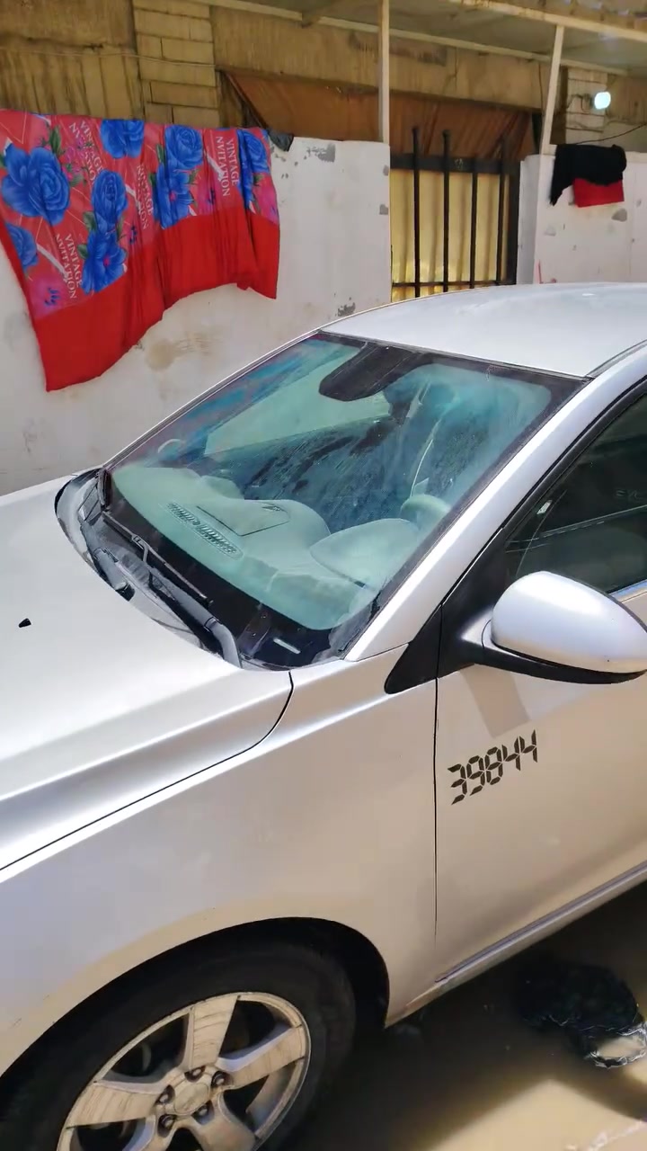 سياره للبيع اسمه شوفريليه  ***********كروز بابل سعره62بيه مجال رقم نكليزي موديل 12وباسمي

