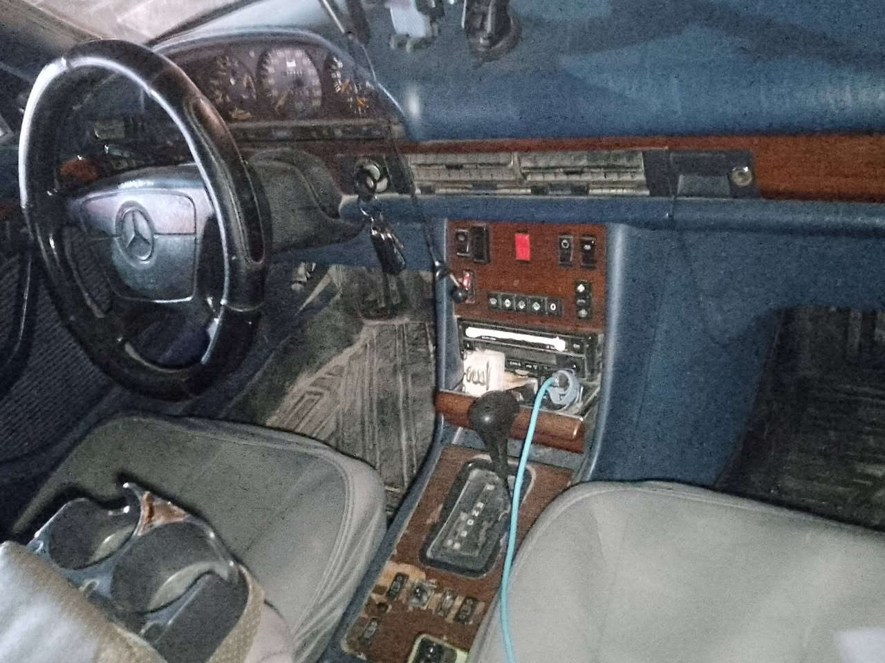 سلام عليكم سياره مارسدس جامبو رائسي للبيع
سياره حلوه وجاهزة سياره فول تبريد ويه السويج مكينه كير في فيتي مكفله سياره جاهزه ربع ما ذب عليها رقم بغداد مشروع وطني سنويه تنتهي 2028 تحويل مباشر دواخل فول مواصفات تخم تاير جدد صوت ستيريو سياره كفاله اصوليات  لا ضربه ولا شخط صبغ جماليه فقط قطرة خياس ماكو الشراي يجي يشوف بعينه ويحكم عليها سعر 55 والشراي يدلل بيها مجال عنواني البصرة القرنه *********** اتصل أو وتساب ودلل
