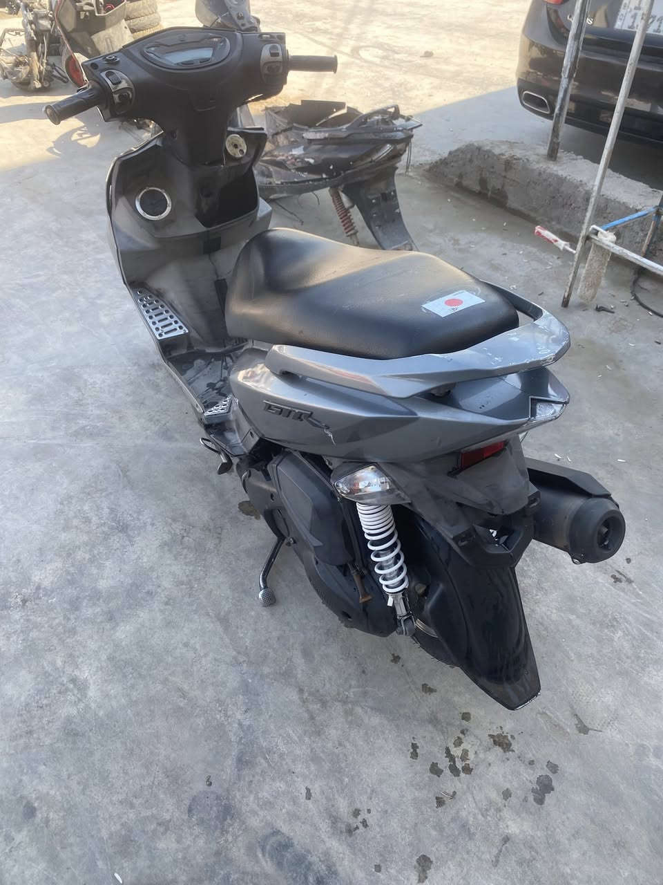 السلام عليكم جيتي آر للبيعً دراجه خير من الله بس بجم مخالف لون  لسعرً واحد وبيهة مجال***********
