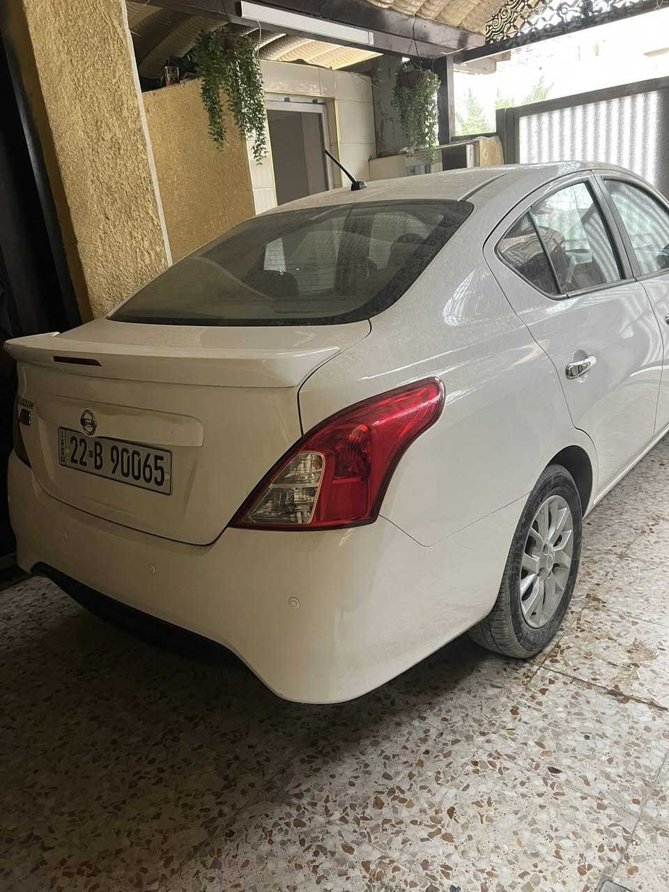 اسلام عليكم نيسان سني  2024مكفولة كفالة عامة  بعدهة سيارة جديدة ماشية 27الف تبريد قطعتين ويل كب مابيهة اي ملاحضة مكانهة بالرصافة الشعب السعر 127$
للاستفسار ***********
