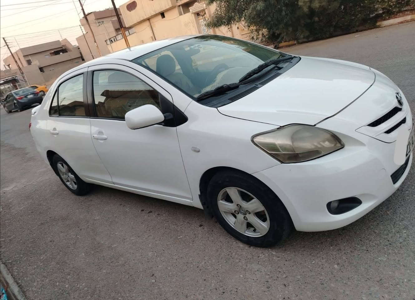 سيارة #تويوتا_يارس للبيع
سيارة يارس موديل 2007 / رقم سليمانية تبريد ثلج سنوية لحد سنة 2029 في صبغ عدة أجزاء لكن السيارة نظيفة شوفة عينك.. صاحبها من كركوك يريدها ٧٦ ورقة 
ادخل خاص انطيك رقم ومكان صاحب السيارة إذا شراي تعال شوفها وافحصها اذا اكو نصيب تصير قسمتتك مو شراي لاتوجع راسنا..
#مندوب_مبيعات


**إذا كنت صاحب هذا الإعلان وتريد حذفه لأي سبب، رجاءا أرسل رسالة إلى الدعم الفني**