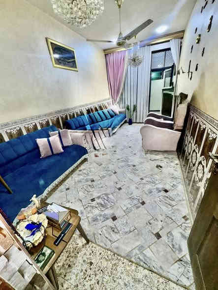 ملاحضه / العنده عقار 🏡#للبيــــــع ويريد يبيع #دزونه كافه التفاصيل العقار مع ذكر السعر وصور للعقار ورقم التلفون ☎️وان شاء الله باقرب وقت ينباع ان شاء الله🤲❤️
—————————————————————————

🔸 مشتمل للبيع طابو صرف مناسب جدا✅
 63متر  الواجهه  3ونص م والنزال 18م 
بناء سنة 2025 تسليم🔑 درجه اولى كامل مكمل 

🔸الطابق1️⃣ كراج واستقبال ومطبخ حار وبارد وصحيات    
  وغرفه نوم جوه 
 الطابق…2️⃣ غرفتين نوم وصاله وبلكونه وصحيات كذالك                 الطابق ...3️⃣بيتونه وسطحين

 البناء كله ممتاز ودرجه اولى ونضيف مرتب حديث جدا 
🔸موقع الدار ممتاز جدا📍الشعب شارع الصحه خلف جامع الحق ومقابيل مطعم حجي عادل (شارع عريض)

+مناسب لحك قبل لاينباع ملاحظه اذ تحب تاخذه وتستثمره اجره الك ب600الف ايجار سريع  
🔸السعر: 145 وقابل للتفاوض 

مكتب ابو علي الدراجي للعقار 🏛️
 الشعب-نهايت شارع الصحه-مقابيل كرزات ركن الصحه 
***********📞
***********📞 ‭
‭***********‬📞
