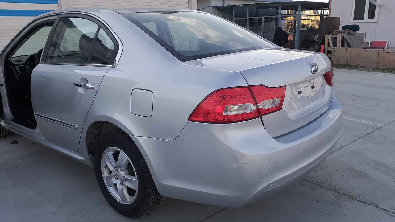 كيا كورى 2009ماشيه82kmسياره جديد 3قطع بدون دواخل مامفتوحه *********** كالار, السليمانية
