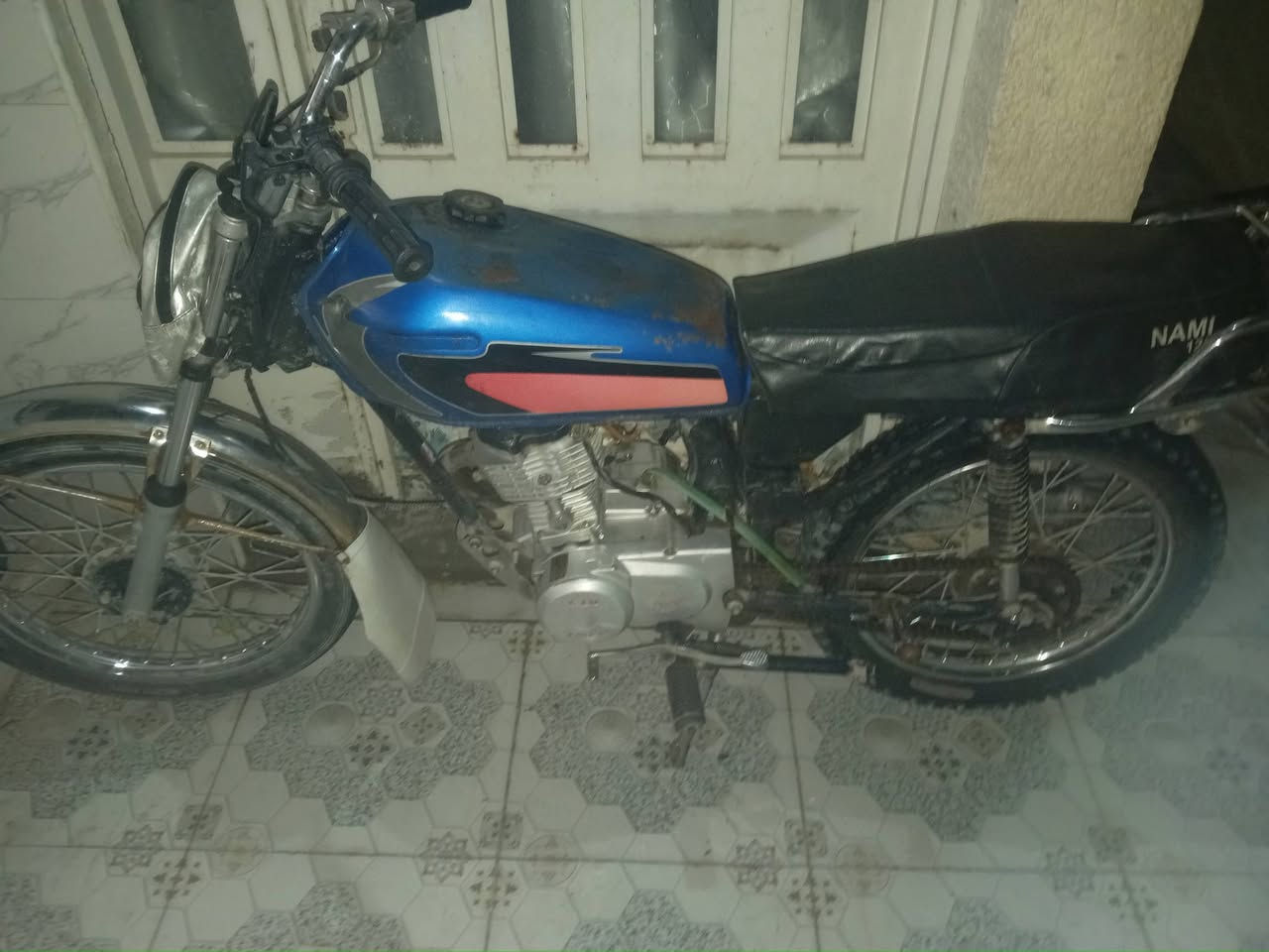 ربع كير البيع كلك كلك مكاني نجف شارع المطار
السعر 225 

الشراي يتصل ***********
