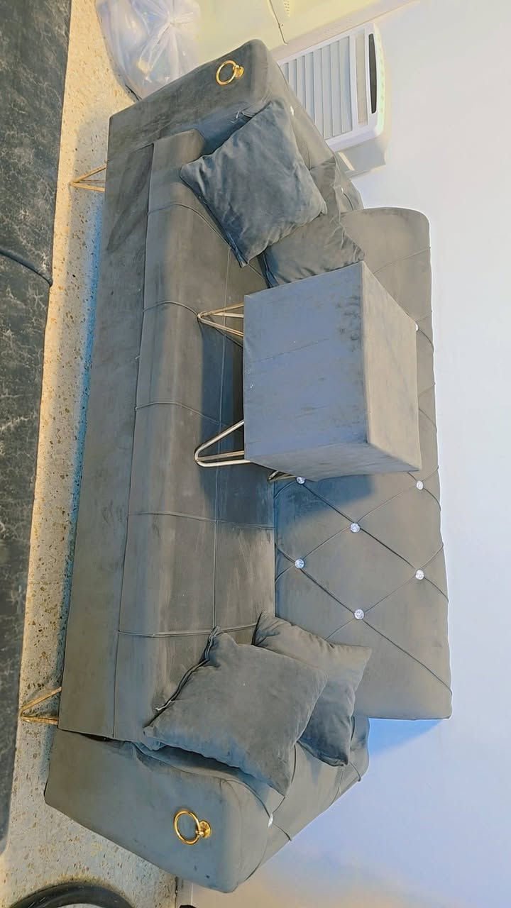 السلام عليكم
كنفيره الحجم الكبير جديده السعر200
كنتور6بوب جديد اي ضرر مابي السعر150
ميز مرايه السعر50
ميز بلازما السعر25
قنفه3نفرات سعر20
العنوان بغداد الصالحيه


**إذا كنت صاحب هذا الإعلان وتريد حذفه لأي سبب، رجاءا أرسل رسالة إلى الدعم الفني**