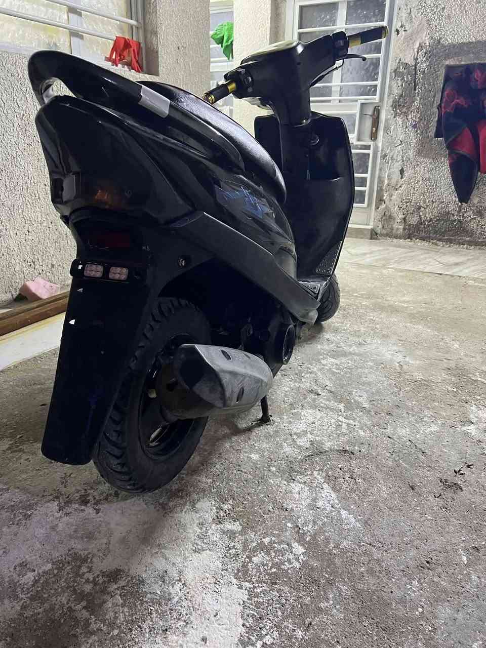 السلام وعليكم مكلف بالنشر
ماكس عدله بلاديه مكينه خير من الله كامله مكمله اي نقص مابيه
كفاله من صوت ونضوح وتبخير مكينه خرسه شرط نكره
كهربائيات شلع شغالات اشاير سكنات هورن دشبول كله شغاله
سلف هندر 
بريك خلفي امامي ستاند تعليك وصفح
الدراجه مكانه البياع
وهاذا رقم صاحب الدراجه 

***********
