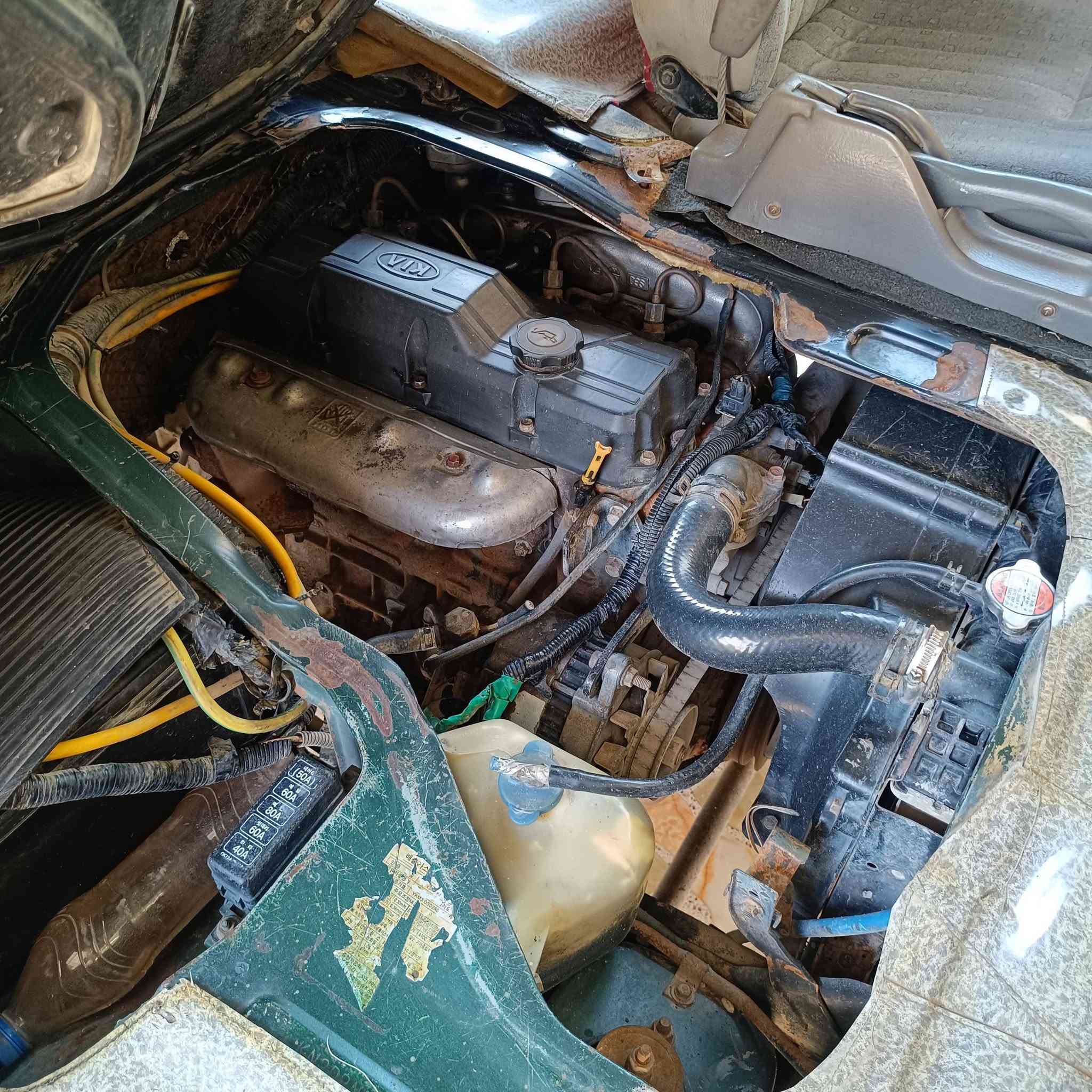 للبيع بريجو 2001 سياره نضيفه محرك كير اكسن شواصي نضيفه بدي مكفول من ضربه أو صبغ . السعر 105 قفل . للتواصل رقم ***********
