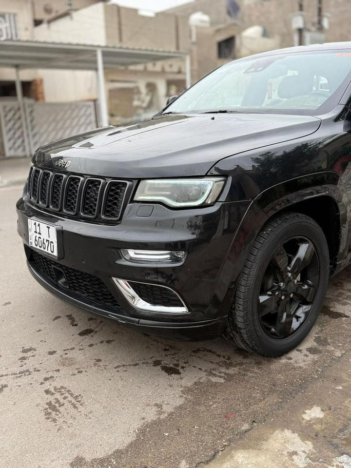 السلام عليكم بدون ايرباك 
جيب S فول مواصفات محرك 6 سلندر 3600
الموديل  2016 
لون اسود
رقم بغداد 
وارد امريكي 
حادثها دعامية  بدون ايرباك بدون دواخل 
تحكم مودات القيادة
سستم سماعات هارمن كاردن harman/kardon
دمام بالجنطه 
-بصمة تشغيل وابواب
-جنطة كهرباء
-حساس امامي خلفي
-رادار امامي
-رادار جانبي
-نقطة عمياء 
-مصابيح LED زنون عالي ناصي
-مصابيح متحركة مع المقود
-تدفئة مقعد السائق والراكب
-تبريد مقعد السائق والراكب
كراسي السائق والراكب كهرباء
-تدفئة المقود
-مقود كهرباء
-المقاعد من الجلد
-نظام قيادة اقتصادي ورياضي وعادي
-شفتات ستيرن
وبلوجكترات LED. زنون
-شاشة كبيرة 
-15 سماعة  
-نظام الملاحة والخرائط
-نظام تثبيت السرعة (الكروز)
-نظام تحديد المسار
-كاميرا دوارة اصلي
-تدفئة بالمرآة
-مرآة جانبية قلاب عند الرجوع
 -مرآة تعتيم عاكسة للضوء داخلية وجانبية
-اطارات حجم 20 اصلي
-بانوراما ع طول السقف
شاشة ودشبول
وباقي مواصفات معروفه بل S
السعر مناسب جدا
العنوان بصرة 
الاستفسار 
 وانا خادم للشراي ***********
