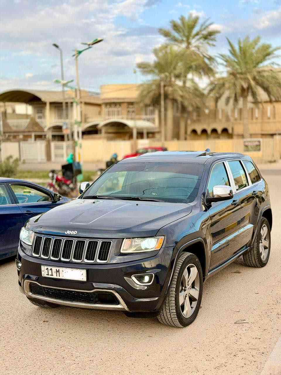 السلام عليكم 
2015
Jeep كراند شيروكي لمتد
فول مواصفات 

فتحه 

شفتات ستيرن مع تدفئه 

كشن حضن مع تدفئه وتبريد

شاشه وكامره وحساس

ويل كروم حجم 20 تخم تاير جديد

جنطه كهرباء فتح وغلق

محرك 3600 المرغوب بدون دوانز

كير طياره 8 سرعات 

دبل كزوز خلفي

حادث جاملغ وبنيد بدون دواخل شواصي لغود سليمه 
السياره جاهزه مابيها اي نقص 
سعر 175 بيها مجال بيع او مراوس
للاستفسار 
*********** المصيب, بابل
