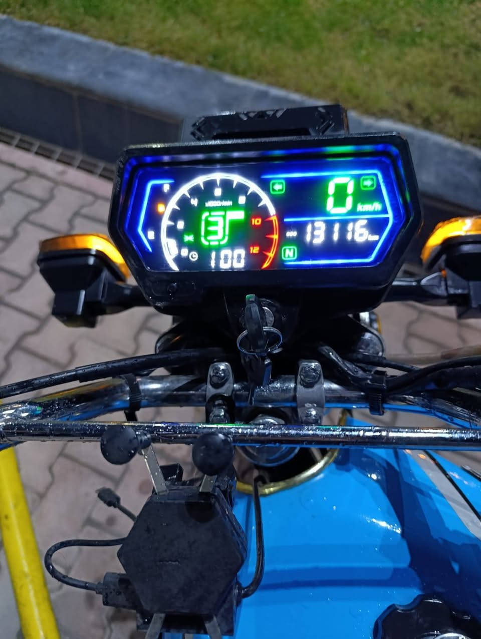 سلام عليكم مطور لبيع 2024
منفيس اصلي مكينه كبس 
ليره ما تصرف عليو  لساتو بحالته الوكاله
مطلوبو650 الف فيو مجال
لتواصل***********
