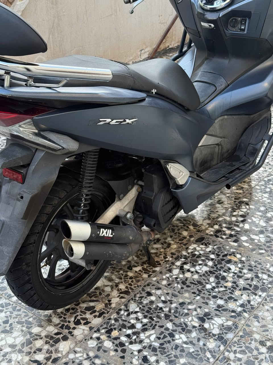 دراجه PCX جيل ثالث كوري مكفوله جيب فيتر وافحص بيها صالنصه رياضي بلادي مكاني بغداد الحسينيه المعامل
دراجه PCX جيل ثالث كوري مكفوله جيب فيتر وافحص بيها صالنصه رياضي بلادي مكاني بغداد الحسينيه المعامل 
 رقمي *********** والسعر 11 ونص وبيها مجال حك الجيه
