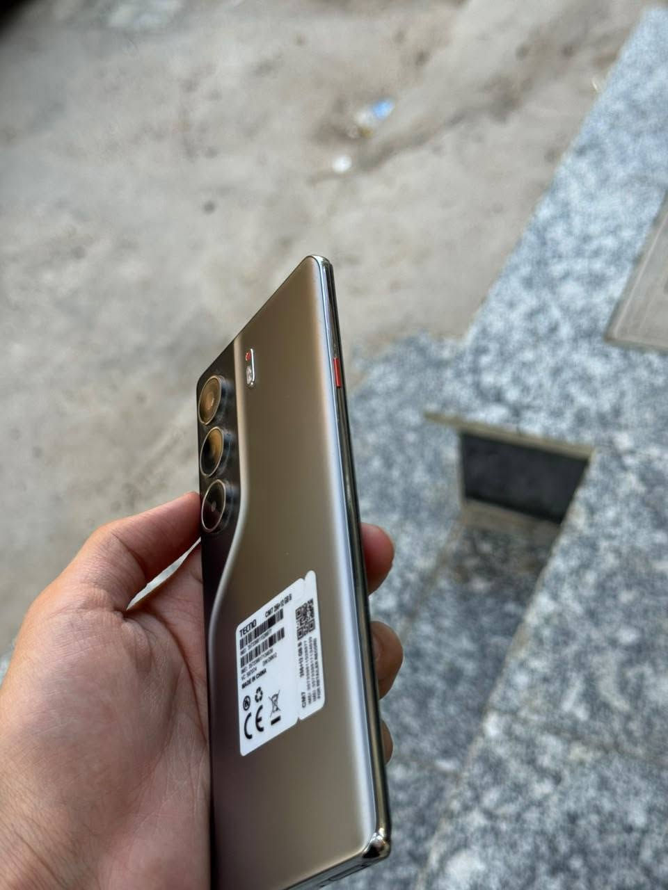 جهاز تكنو كامون40 برو جهاز كامل من كل ناحيه تصوير بطاريه اتمشيك يوم كامل وتشحن 30 دقيقه تفول ذاكره256 جهاز صارلي شهر من مشتري التواصل*********** مكاني البلديات📍
