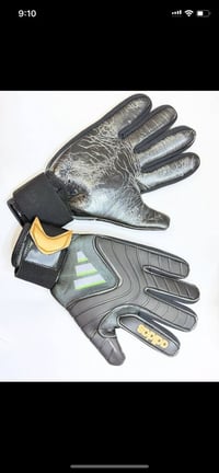 كف حارس كوالتي عالي سعر القطعه ب 22 الف و يوجد توصيل لكل محافظات العرا...