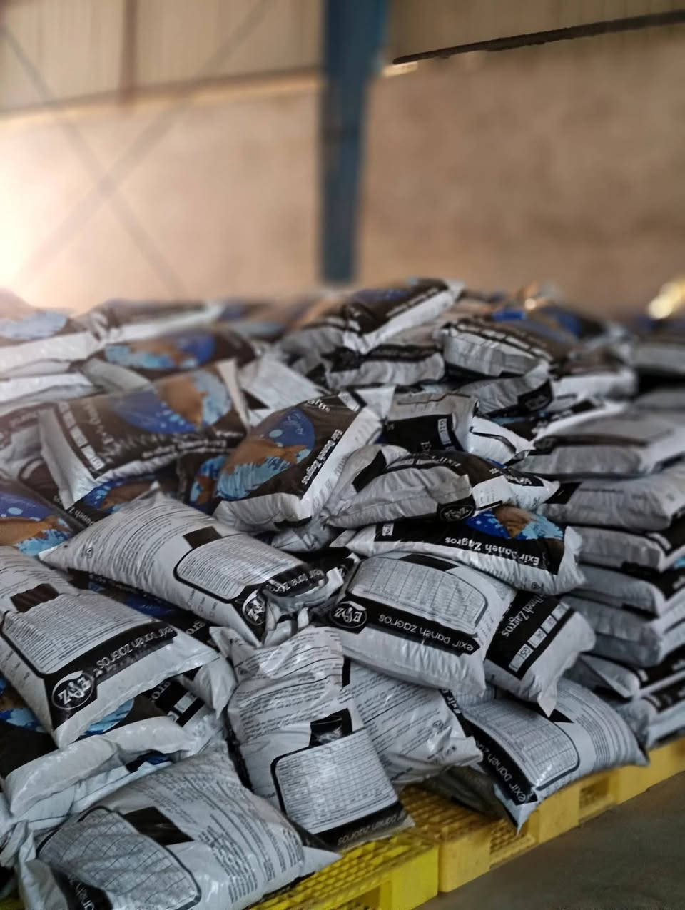 بسم الله
توفر اعلاف السمك ايراني درجه اولى اكسير دانا +اتلانتيك 
متوفر كافه الارقام والأحجام البروتين 32
اسعارنا مناسبه جدا 
العنوان  العمارة طريق المشرح حي الامام موسى الكاظم قرب معمل الثلج 
***********
